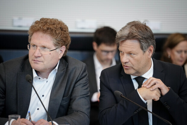 Staat schüttete 2023 fast 4 Millionen Euro an die Agora-Netzwerke aus